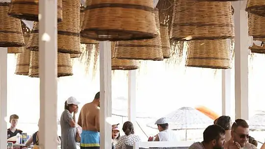 KUMBURNU, DÜNYA PLAJLARI İLE YARIŞIYOR