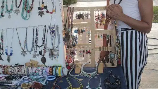 Stantlar haftada 2 gün kurulmaya devam ediyor