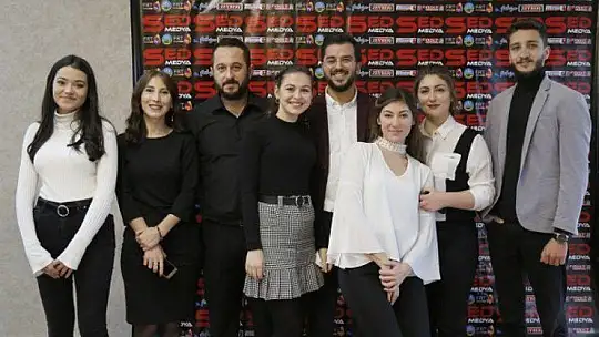 BİZ Büyük Bir Aileyiz