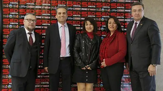 BİZ Büyük Bir Aileyiz