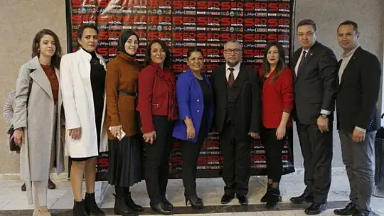 BİZ Büyük Bir Aileyiz