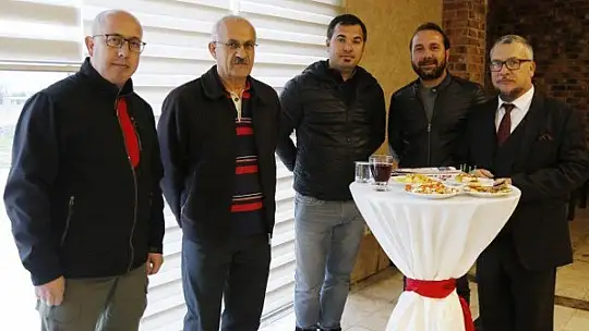 BİZ Büyük Bir Aileyiz