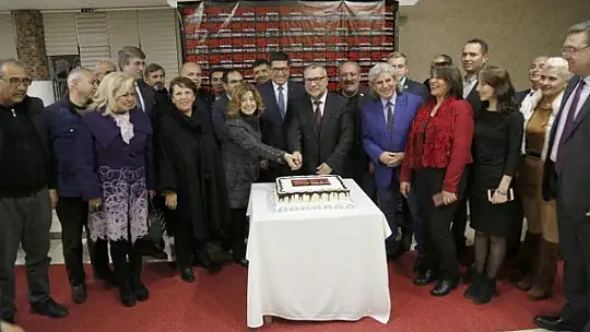 BİZ Büyük Bir Aileyiz