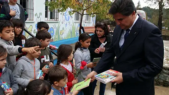 12 Bin 500 Öğrenciye Diş Fırçası ve Macunu Dağıtılıyor