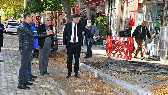 Karaca yol ve altyapı çalışmalarını yerinde inceledi