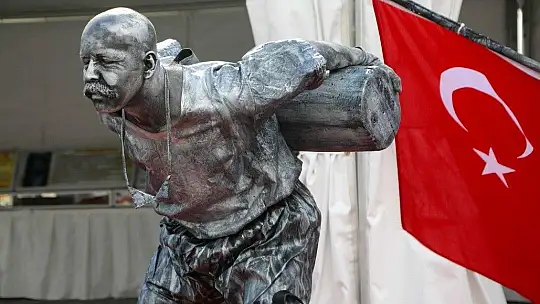 Çanakkale Zaferi Müze Sergisi ziyarete açıldı