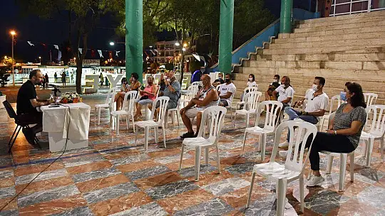 Aşkın Felsefesi Konuşuldu