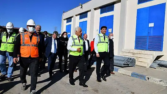 Karaca, 'Cumhuriyet tarihinin en büyük yatırımlarını yapıyoruz'