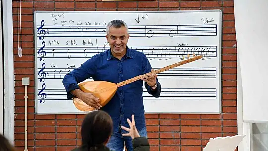 Fethiye Belediyesi Bağlama Kursu devam ediyor