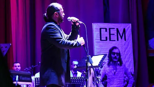 Barış Manço ve Cem Karaca eserleriyle anıldı