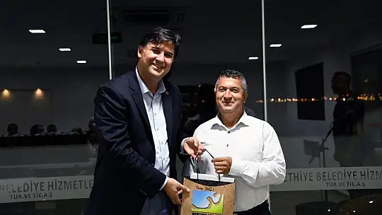 Başkan Karaca'dan Emekli Olan Personele Veda Yemeği