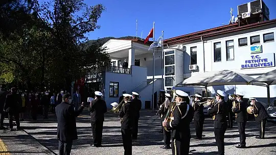 Belediye Personeli 'İstiklal Marşı' okudu