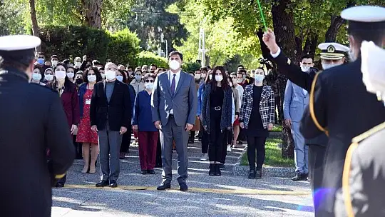 Belediye Personeli 'İstiklal Marşı' okudu