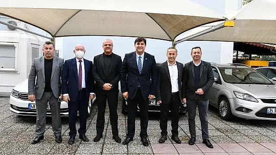 Karaca, belediye personelinin yeni yılını kutladı