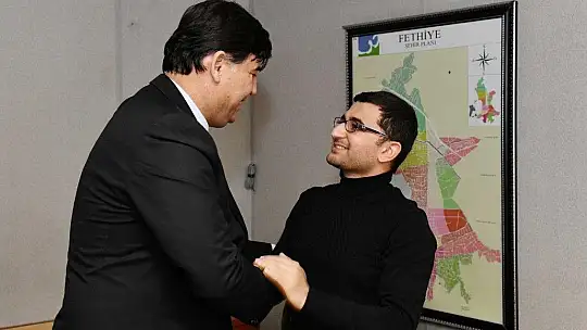 Karaca, belediye personelinin yeni yılını kutladı