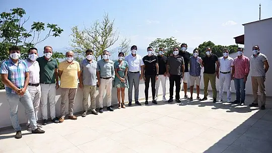 Beşiktaşlı Taraftarlar Derneğinden Karaca'ya Doğum Günü Kutlaması