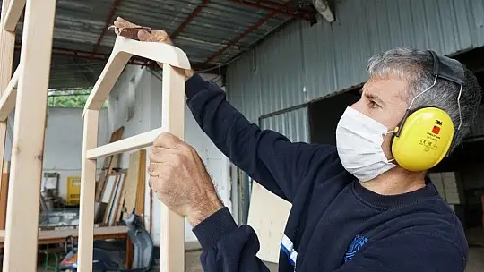 Bodrum Belediyesi mobilya üretimiyle tasarruf sağlıyor