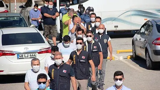 Bodrum'un fuhuş baronu ve adamları yakalandı