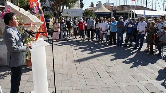Bodrumlu süngerciler anısına sünger heykeli açılışı yapıldı