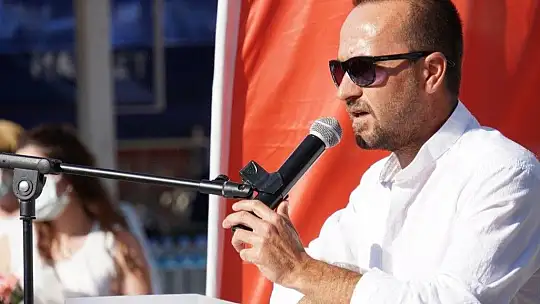 Bodrumlu süngerciler anısına sünger heykeli açılışı yapıldı