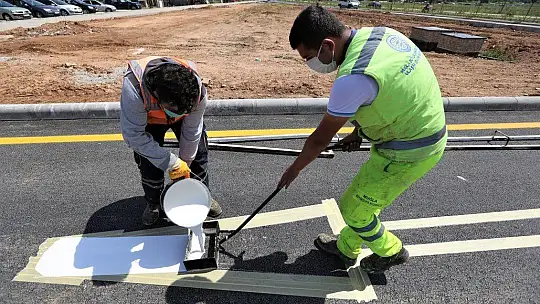 Büyükşehir 5 Bin 883 kilometre yol çizgi çalışması yaptı