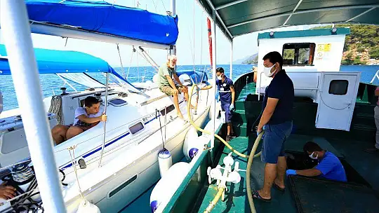 Büyükşehir Denizden 420 Bin 288 Poşet Katı Atık Topladı