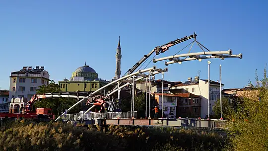 SEYDİKEMER'DE YAYA KÖPRÜSÜ AÇILDI