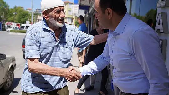 Başkan Akdenizli, Esnafları Ziyaret Etti