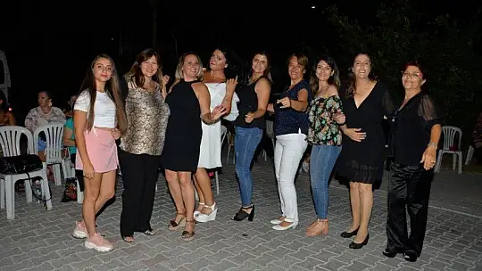 Begüm ile Mert çiftinin kına merasimi düzenlendi