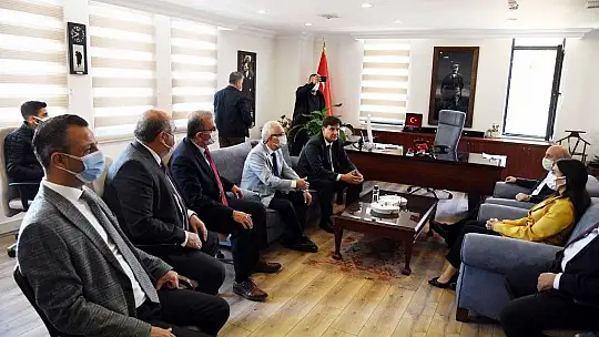 CHP Genel Başkan Yardımcısı Ali Öztunç, Karaca'yı ziyaret etti