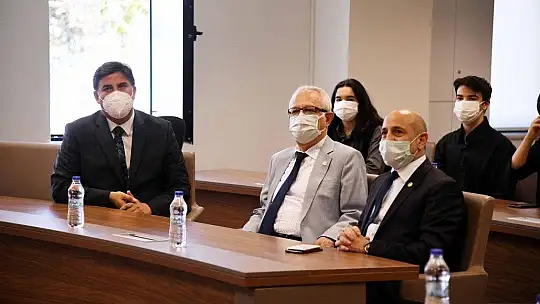 CHP Genel Başkan Yardımcısı Ali Öztunç, Karaca'yı ziyaret etti