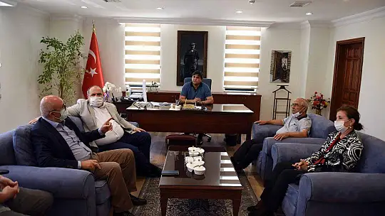 CHP İstanbul Milletvekili Tanal, Karaca'yı ziyaret etti