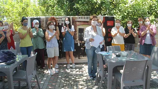 CHP'Lİ BAŞKAN OYMAK, 'KADIN CİNAYETLERİ DURDURULMALIDIR'