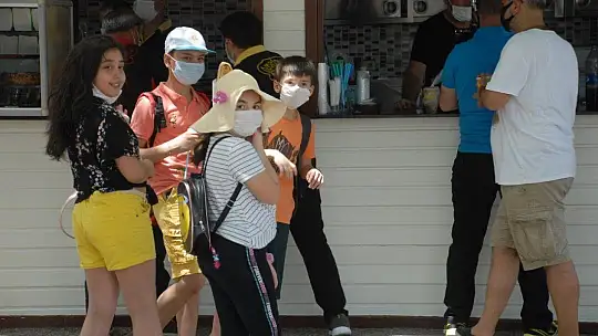 Fethiye'deki Sokaklar Yine Cıvıl Cıvıldı