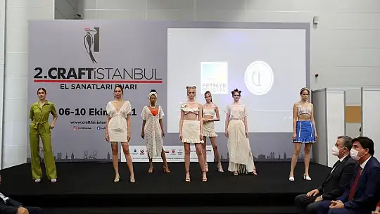 2. Craft İstanbul El Sanatları Fuarı'na Üzümlü Dastarı defilesi damga vurdu