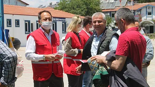 Fethiye'de Cuma namazını stadyumda kıldılar