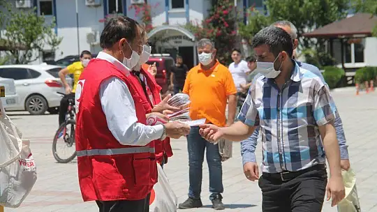 Fethiye'de Cuma namazını stadyumda kıldılar