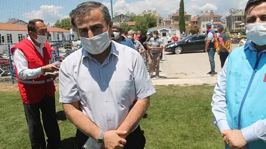 Fethiye'de Cuma namazını stadyumda kıldılar