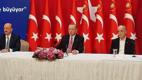 Cumhurbaşkanı Recep Tayyip Erdoğan, yeni asgari ücreti açıkladı. Yüzde 25 oranında yapılan artışla yeni asgari ücret net 5 bin 500 lira oldu.