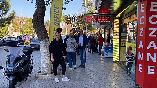 FETHİYE'DE ŞİDDETLİ DEPREM