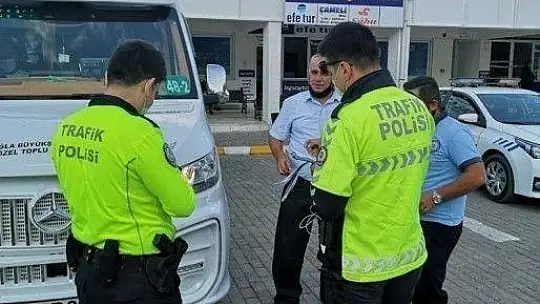 Dalaman'da yolcu araçlarına korona virüs denetimi yapıldı