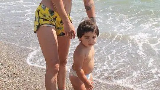 Fethiye'de Gençler Denize Koştu