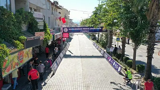 Pedallar Seydikemer'de Çevrildi