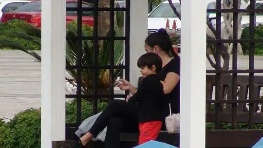 Parklar, pazarlar lokanta oldu