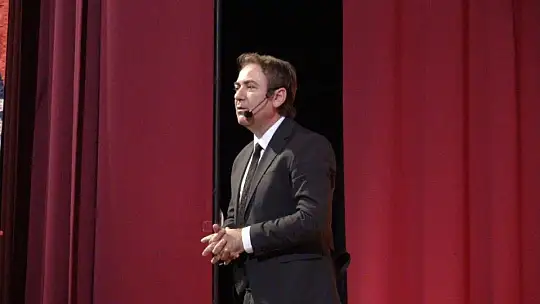 Sinan Meydan'dan Atatürk Söyleşisi