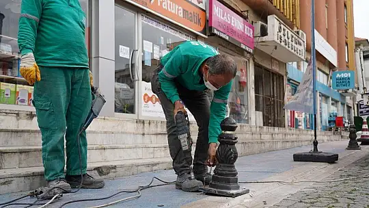 Milas'ta bisiklet yolları yenileniyor
