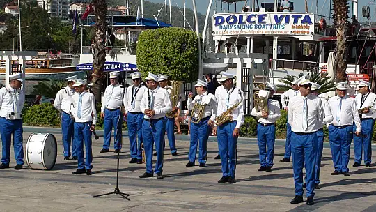 2022-2023 EĞİTİM ÖĞRETİM YILI TÖRENLE BAŞLADI 