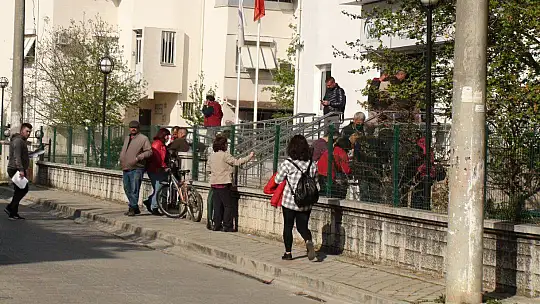 EYT'Lİ VATANDAŞ, 'ÇOK BEKLEDİK, MUTLUYUZ' 