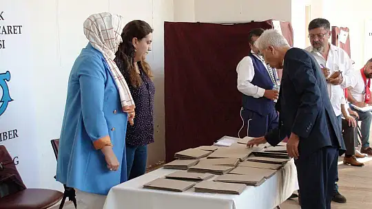 İLKAY TUGAY BAŞKANLIĞI ALDI