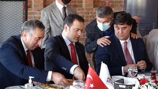 Fethiye Protokolünden Muhtarlar Derneğine ziyaret